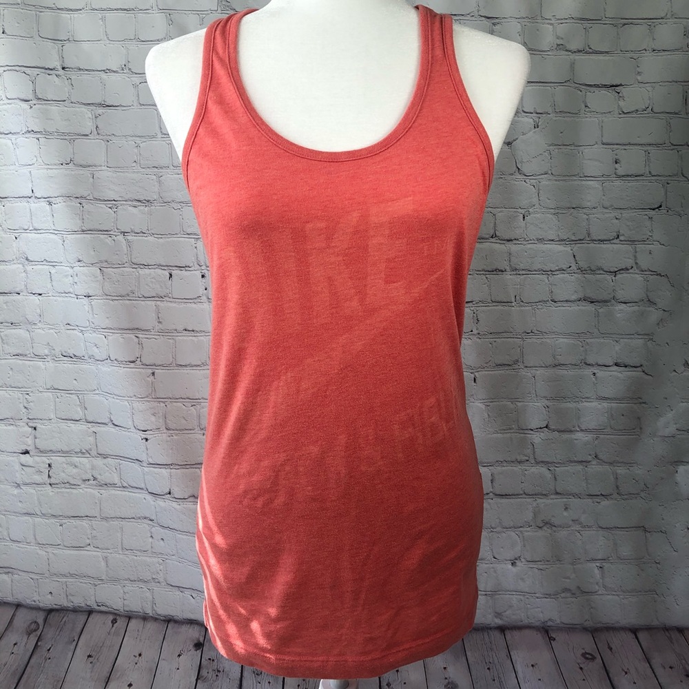 ⭐ Nike track and field coral racerback tank top